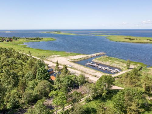 an aerial view of a river with a resort at Sadama puhkemaja in Mereäärse