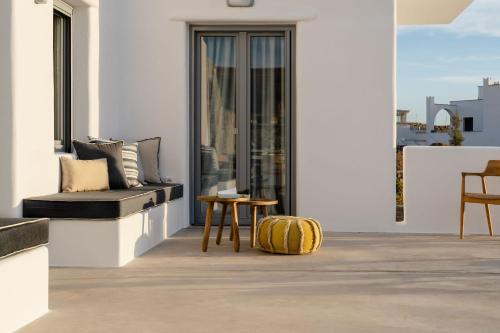 Балкон или терраса в Serenity Sunset Villa, Glinado Naxos, by NaxosVibe