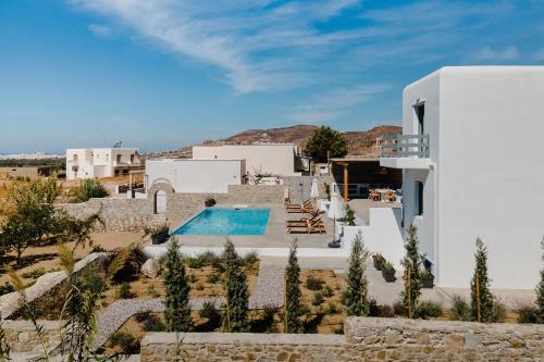 Бассейн в Serenity Sunset Villa, Glinado Naxos, by NaxosVibe или поблизости