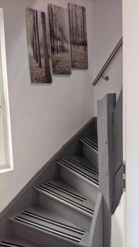 Фотография из галереи Exclusives Loft, Klimaanlage, privat Parkplatz, Netflix, Wallbox, DominosPizza в городе Фалькензе