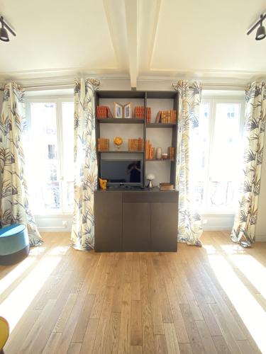 Montmartre Chic Apartment Abbesses