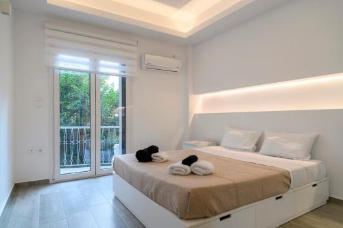 Icarus Minimal 2bedroom Bliss