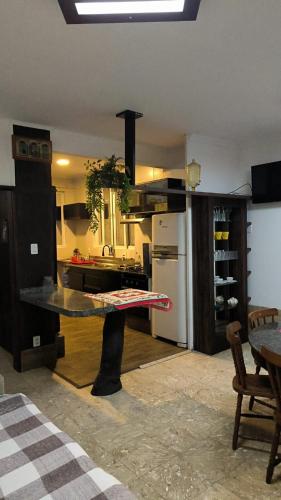 Kuchyň nebo kuchyňský kout v ubytování Casa Pé Na areia