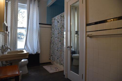 Ένα μπάνιο στο Auberge de la Visitation
