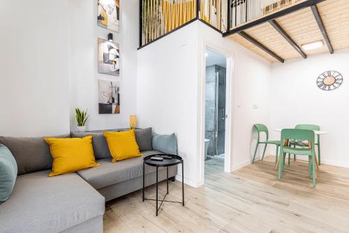 Marie Curie Flats, Lovely Duplex 3