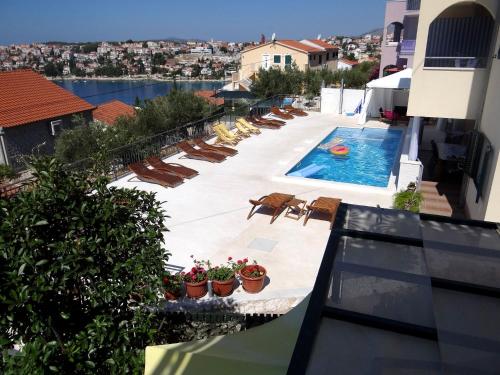 Heated swimming pool, stunning sea view terrace a6