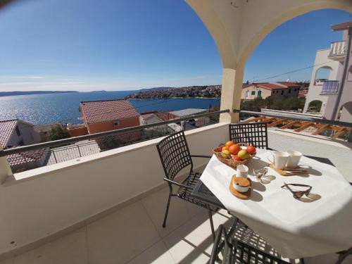 Heated swimming pool, stunning sea view terrace a6