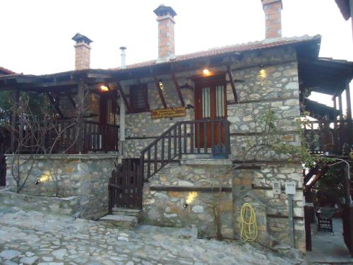 Photo de la galerie de l'établissement Traditional Guesthouse Archontoula, à Palaios Panteleimonas