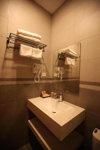Ένα μπάνιο στο TherHouse