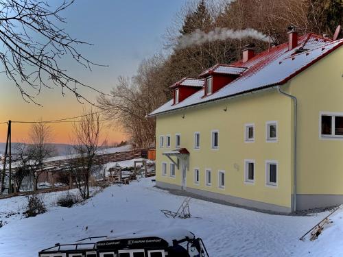 Ferienwohnung Huskyhausen - Schlittenhunde Erlebnisse & Urlaub mitten in der Natur!