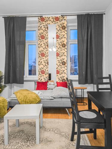 Near Taborstrasse 2Bedrooms for 4