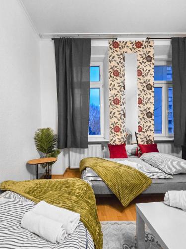 Near Taborstrasse 2Bedrooms for 4
