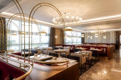Restaurace v ubytování Sheraton Bishkek