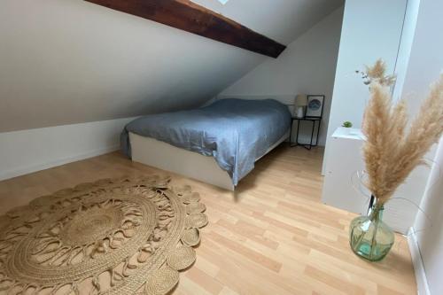 Postel nebo postele na pokoji v ubytování Le Central-Gare-Centre ville-Idéalement situé