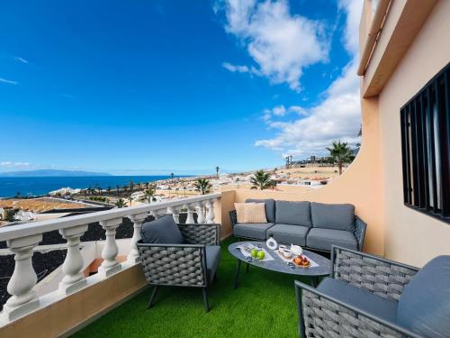 Paradise Ocean View Apartment with Terrace