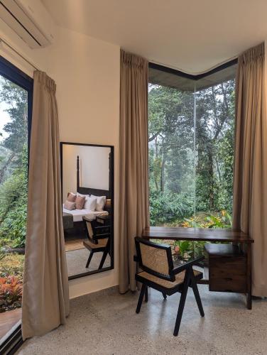 Giardino di Earthsong & Birdsong Luxury Pool Villa by Luxunlock Private Villas