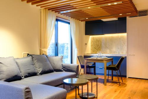 Roppongi House by U
