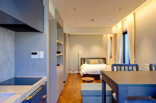 Roppongi House by U