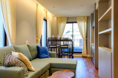 Roppongi House by U