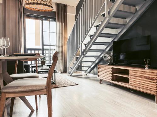 Centric Elegant & Private Terrace