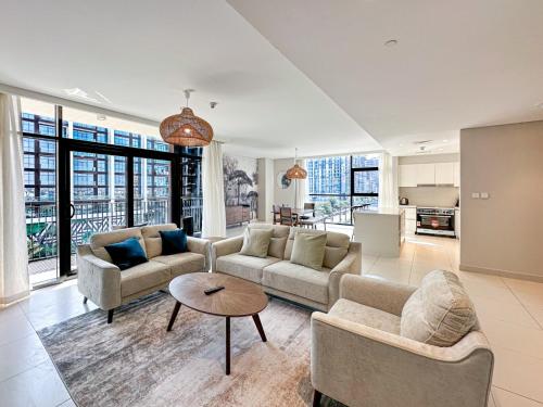 Elegant 3 Bed in Park Point, Dubai Hills Estate