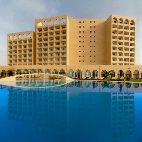 Bazén v ubytování L'Amitié Hôtel N'Djamena nebo v jeho okolí
