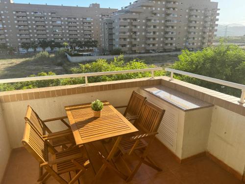 Piso con piscina y cerca de la playa