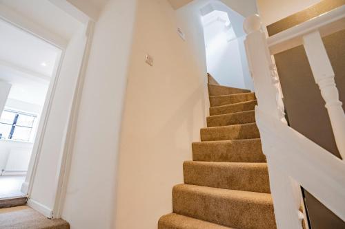 Gambar di galeri bagi Uxbridge Retreat 2 bed flat di Uxbridge