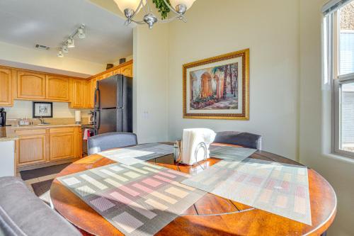 Una cocina o cocineta en Resort Pool and Spa Access Mesquite Condo!