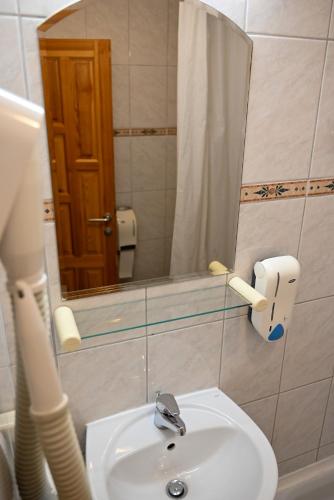 Hotel Kristalにあるバスルーム