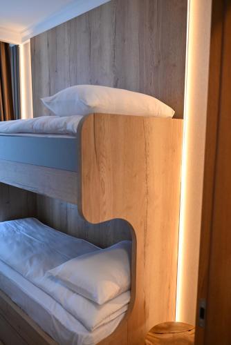 Hotel Kristalにあるベッド