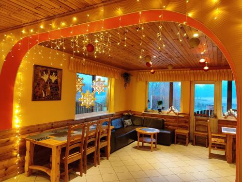 Kaķumuižaにあるレストランまたは飲食店