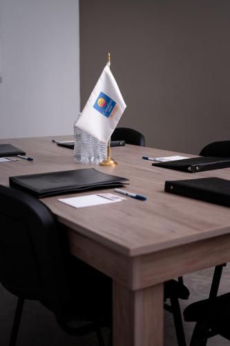 Οι επιχειρηματικές εγκαταστάσεις ή/και οι αίθουσες συνεδριάσεων στο Comfort Inn & Suites Los Cabos