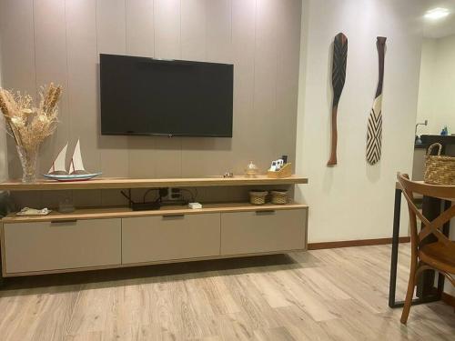 TV a/nebo společenská místnost v ubytování Village Barra Grande Apt 117 Cond Viva Barra
