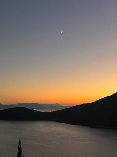 Galería fotográfica de Poros Blue Villa en Mikros Gialos