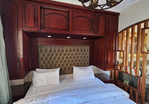 Katil atau katil-katil dalam bilik di Aton Apartment, Luxor Resort, Minutes from City Center