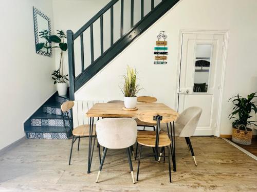 Fotografie z fotogalerie ubytování Luxury, Peaceful 3 bedroom family home v destinaci Saint-Quentin