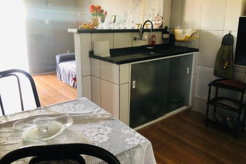 Cuisine ou kitchenette dans l'établissement Cantinho Oliveiras