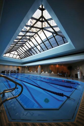 a large swimming pool in a large building at The Ritz-Carlton, Chicago in Chicago
