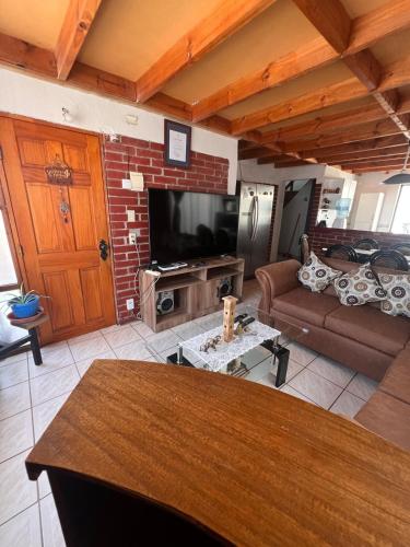 Casa Verano Tongoyにあるテレビまたはエンターテインメントセンター