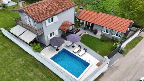 Holiday house with a swimming pool Lucane, Zagora - 23648