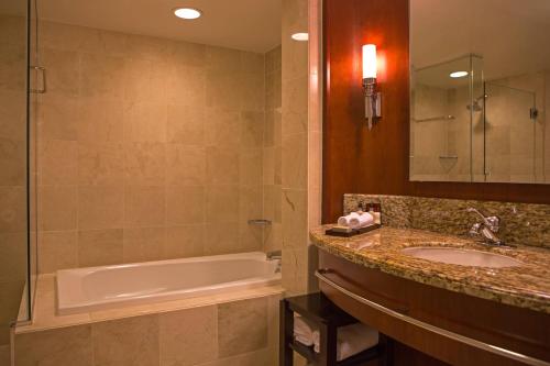 Washington Marriott at Metro Center Image