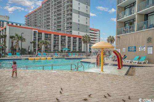 Πισίνα στο ή κοντά στο Wow! Oceanview 3 bedroom condo! Pool & private balcony