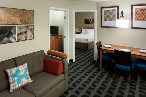 TownePlace Suites Dallas Arlington North Image