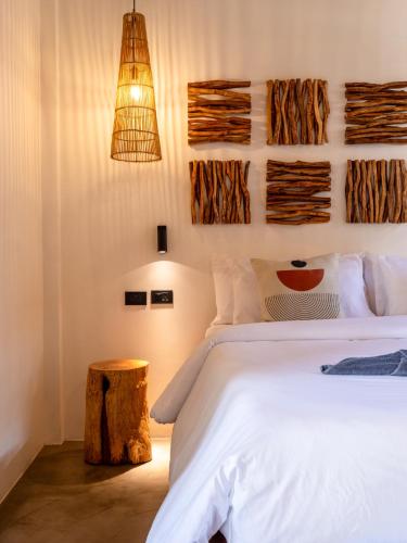 Katil atau katil-katil dalam bilik di Elegant Villa with private pool El Nido