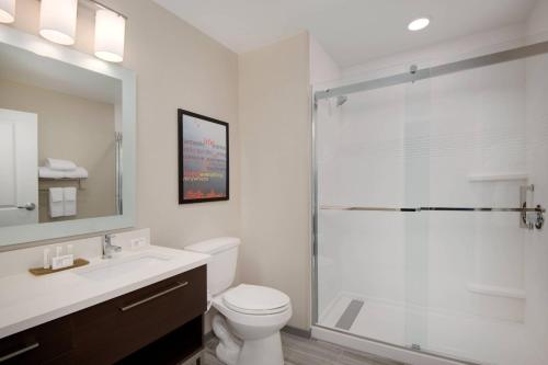 Bilik mandi di TownePlace Suites by Marriott Niceville Eglin AFB Area
