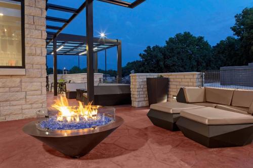 SpringHill Suites by Marriott Kansas City Plaza Image