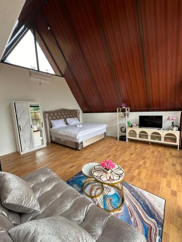 Postel nebo postele na pokoji v ubytování Glamping triangle riyadhi 2