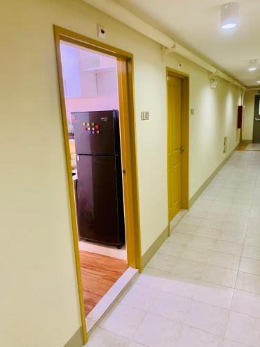 Φωτογραφία από το άλμπουμ του A's Place - Downtown, Stunning Apartment with Pool! σε Ντουμαγκέτ