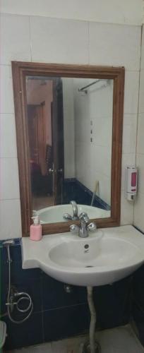 Un baño de Theaarambagh